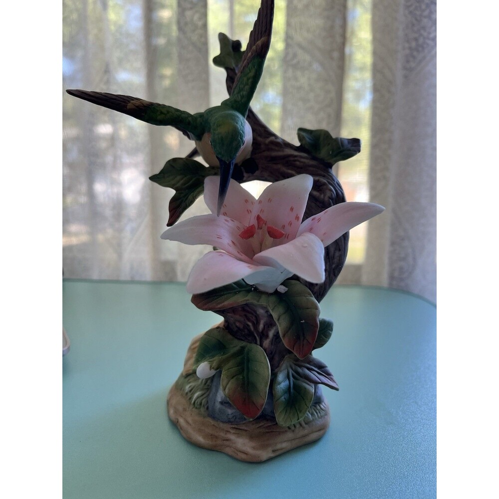 Vintage House of Lloyd Porcelain Hummingbird Figurine Bird Collectible Decor - Picture 7 of 9